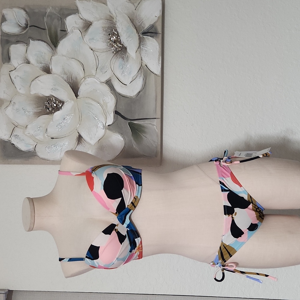NWT Raisins Push Up bikini, Size Medium